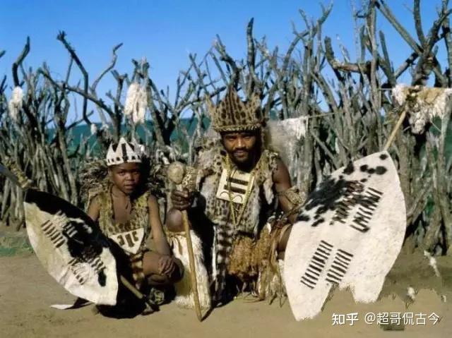 然而这种民主只是少数布尔人的民主,和大多数黑人一毛钱关系都没有.