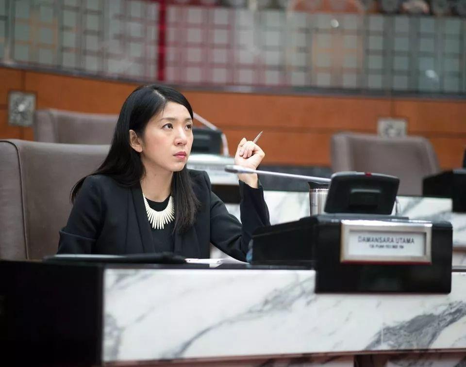 走上人生巅峰,迎娶高富帅,马来西亚唯一华人女部长不一样的人生!
