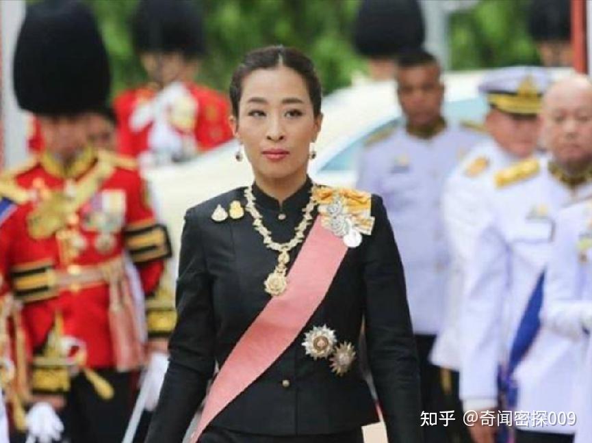 最"荒诞"国王玛哈:封狗做元帅,与20位妃子玩"真人cs"