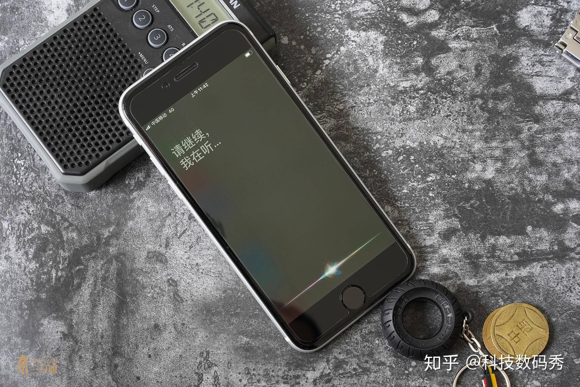 主力机or备用机?新款iphone se三只眼上手体验测评