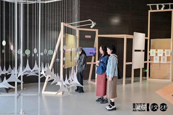 2025青年艺术100年度展 从