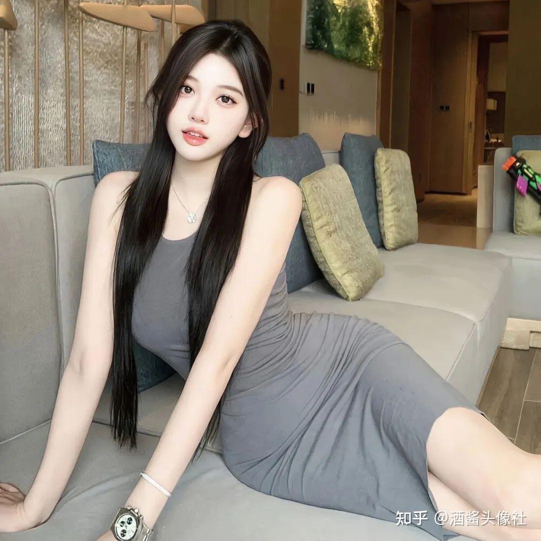 有没有那种又a又欲还高冷的头像