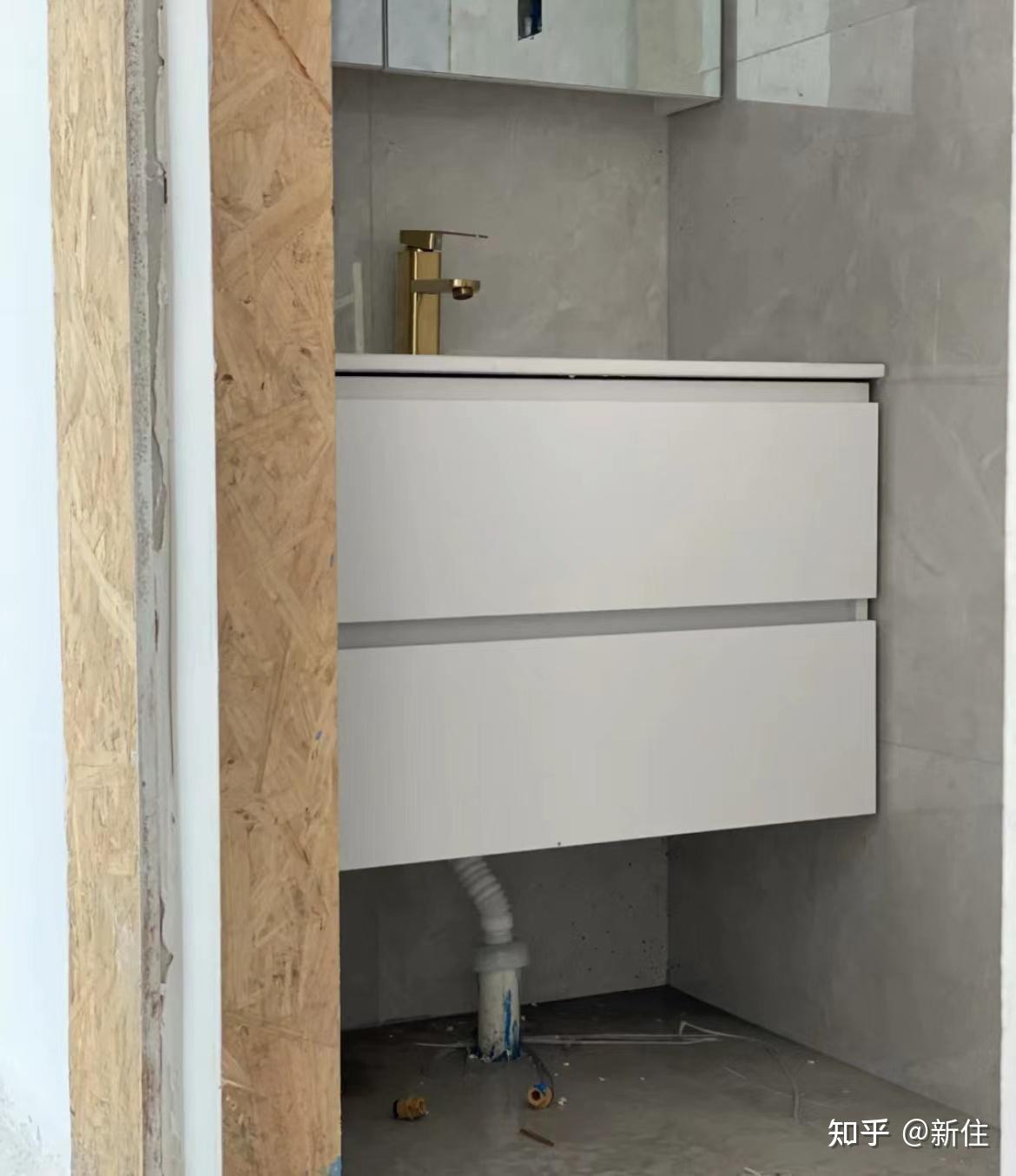 7,浴室柜做墙排