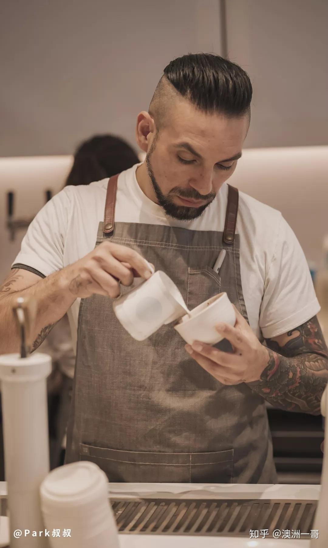 摩卡以及flat white个人简介:摄影师,videographer,微博vlog认证博主