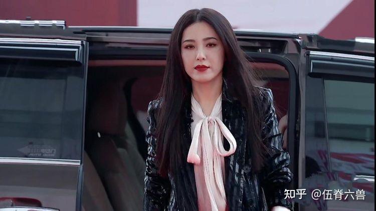 如何评价踢馆选手曾黎在乘风破浪的姐姐2中的表现