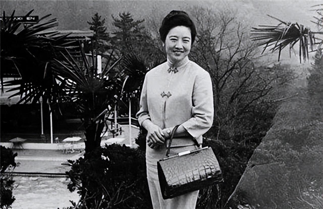 她是盛宣怀的孙媳妇公公是民国第一败家子当千金散尽她如何