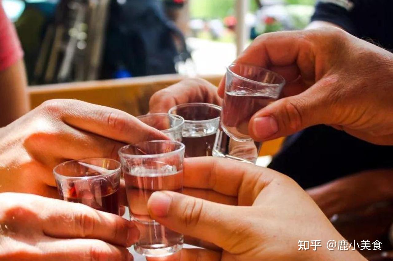 推荐8款中档白酒礼盒包装高档酒好喝春节送礼好看有面子