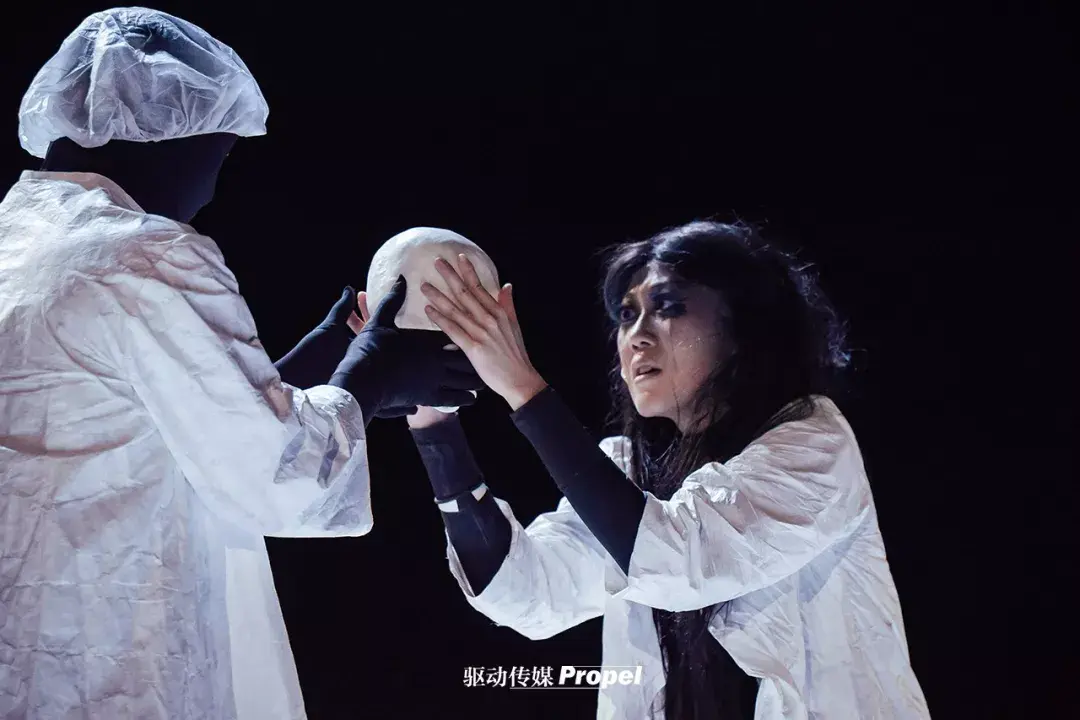 前沿剧评 | 眉间尺的第二次成长,从王之人造光芒开始