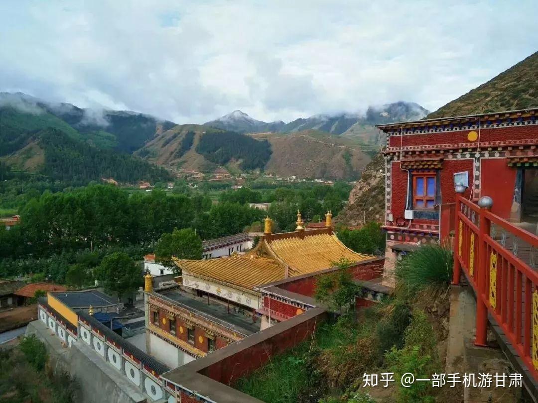 在大通河畔聽濤聲,在天堂寺裡聽鐘聲,看山風走過叢林,看桑煙和經聲