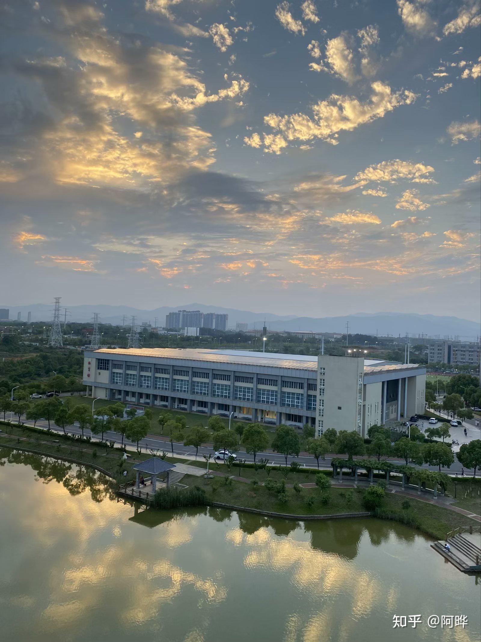 欢迎大家报考豫章师范学院