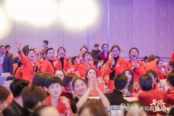 公司年终晚宴邀请函_年终晚宴_晚宴小礼服