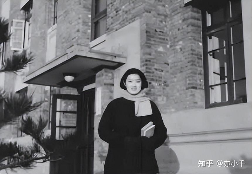 乔冠华:83年逝世,后事处理引争议,章含之提3个要求,中央:同意 - 知乎