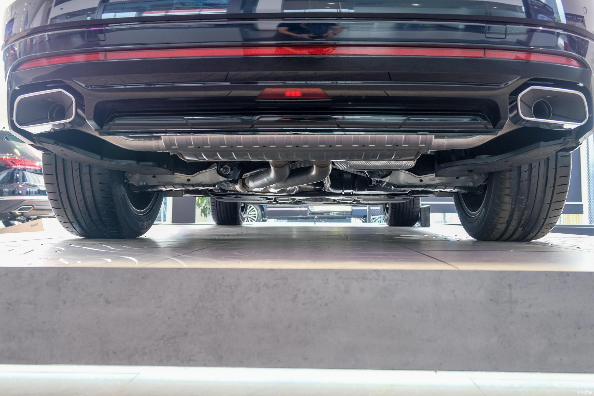 冷饭热炒 实拍大众途锐3.0tsi锐享版