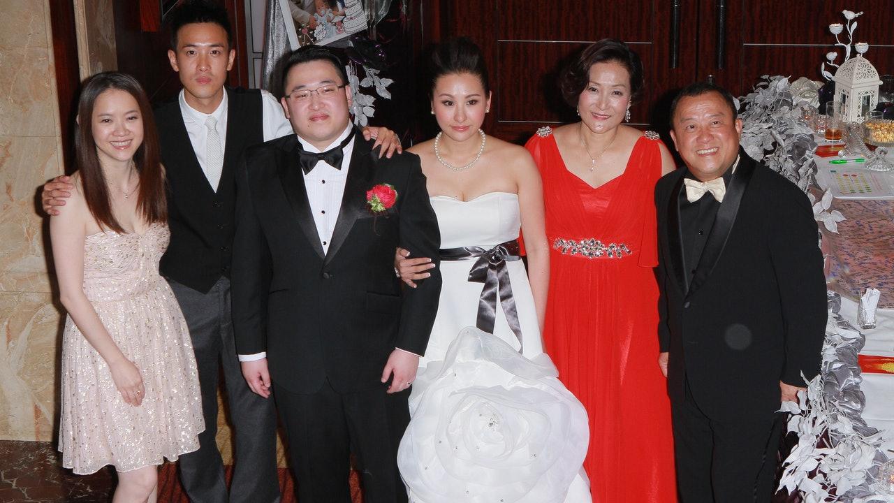 曾志伟小儿子曾国猷离婚前妻张可蕙情人节po相放闪