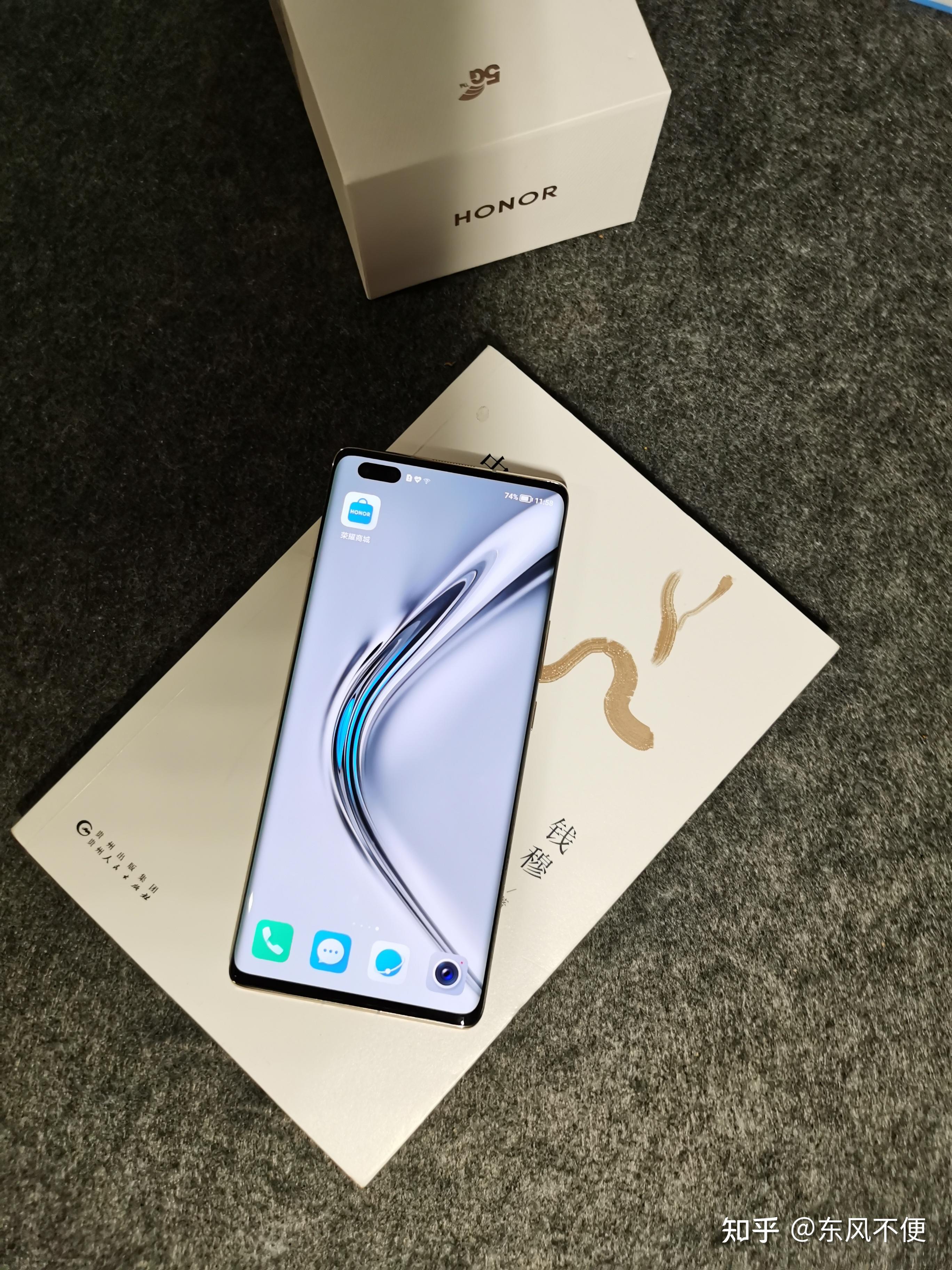 一般来说在外观设计上一直不如自家的数字系列,荣耀数字系列才是荣耀