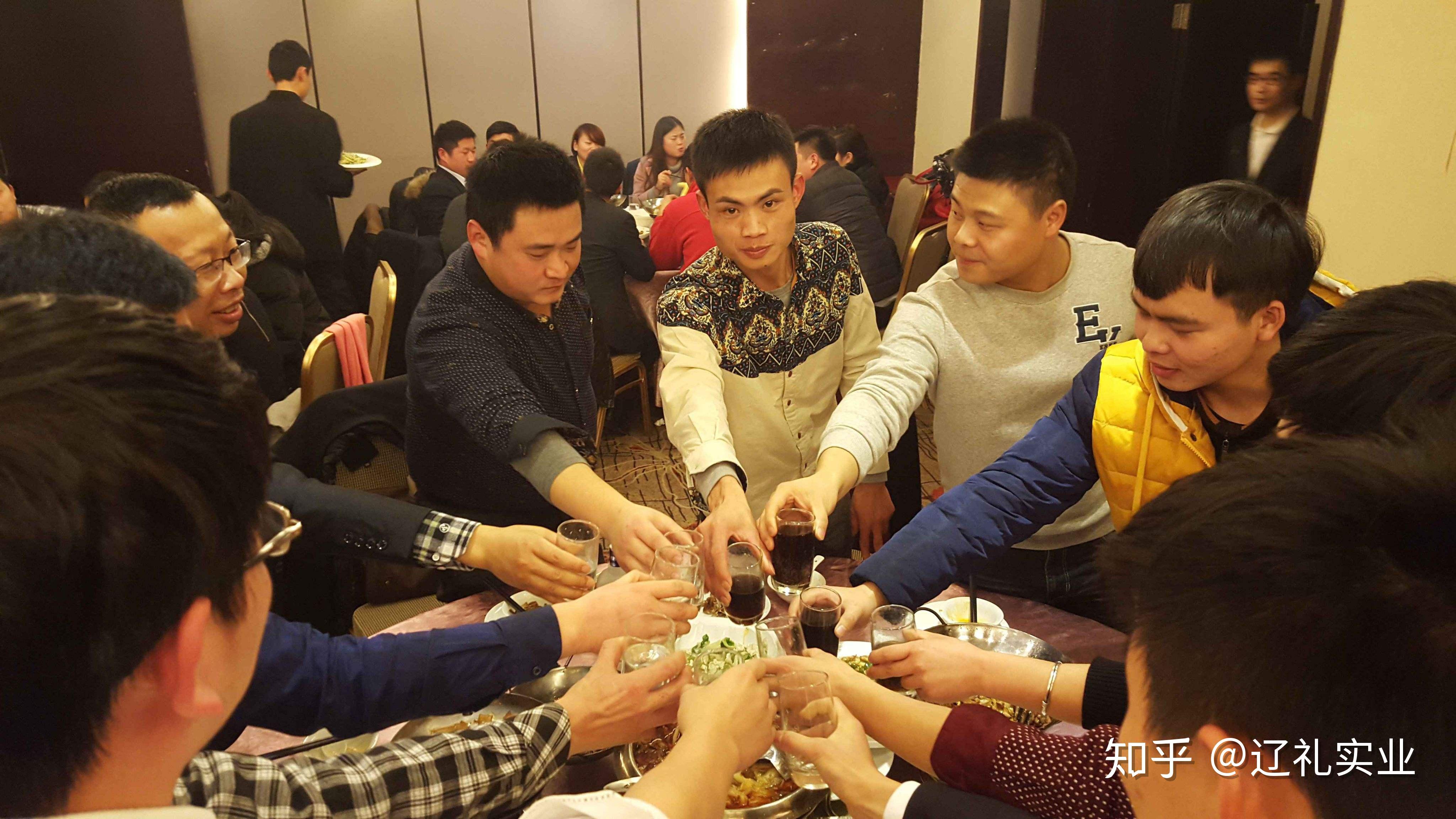 实用派白酒送礼自用两相宜