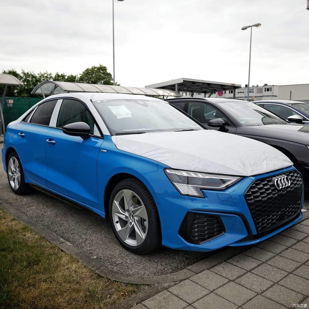 全新奥迪a3三厢版实车曝光外观很时尚造型很大气