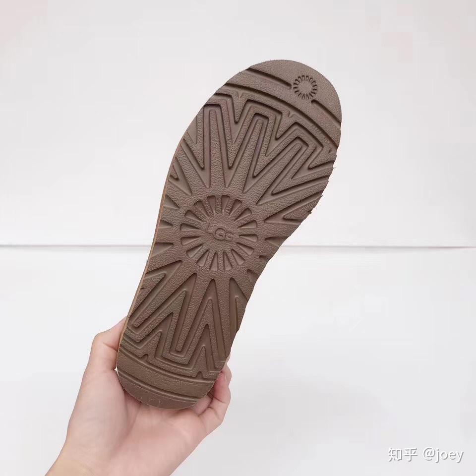 uggtre轻翼鞋底好在哪
