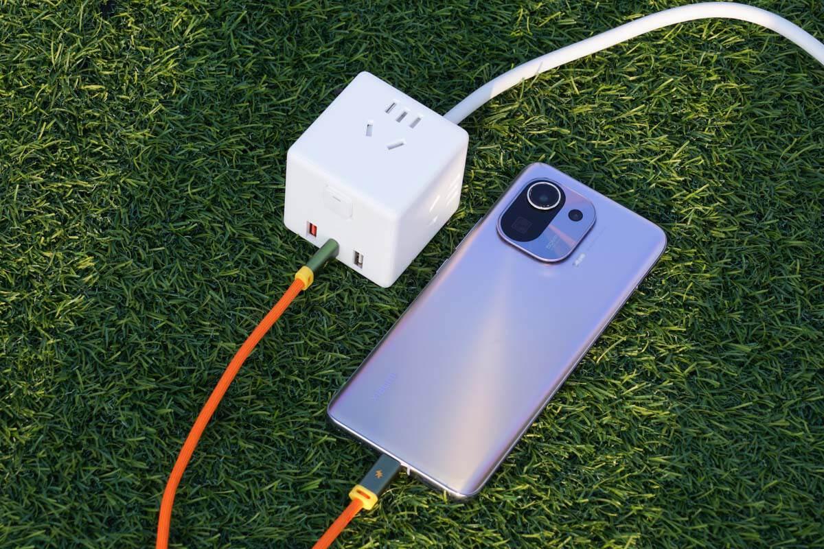 打造小清新盐系桌面的小物件,小米33w魔方插座图赏