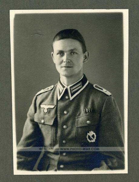 条的feldwebel,官方书写正确的名称为feldwebel(offizieranwarter) 即