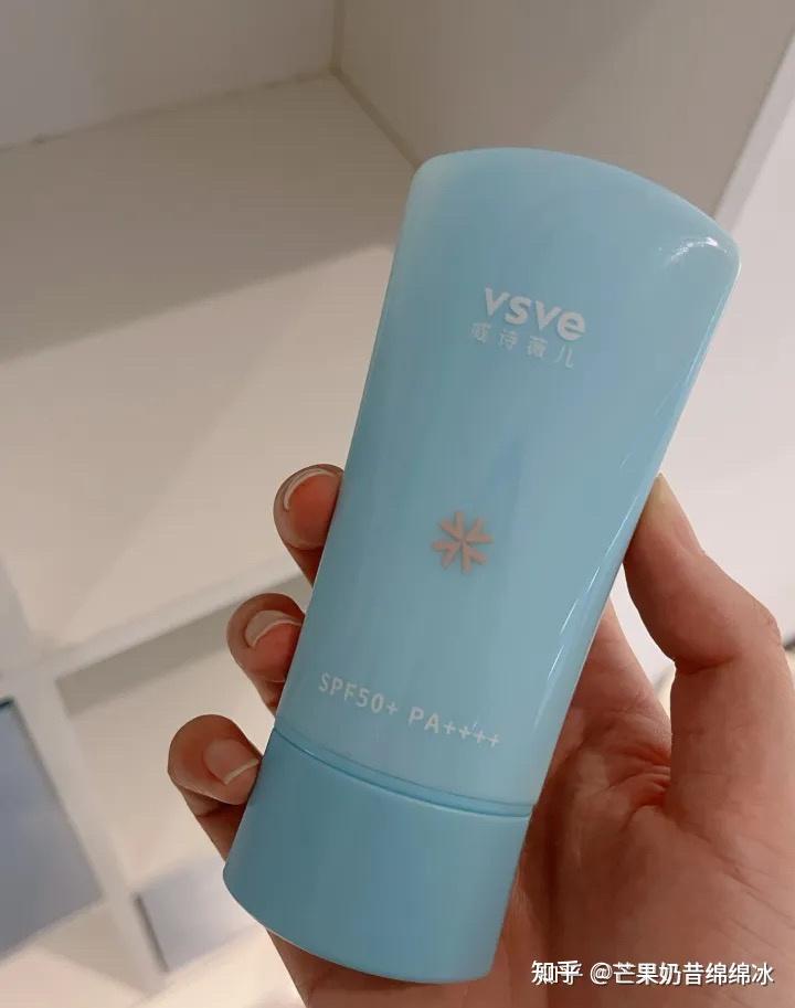 一.油皮天菜——嘉兰杜汀防晒霜