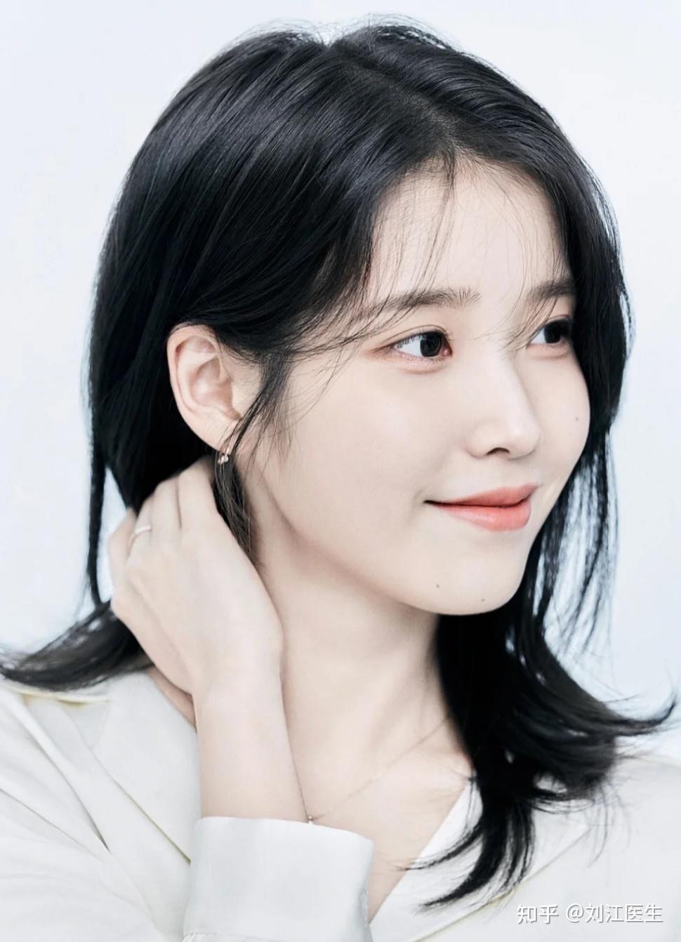 塌鼻子美女代表——iu