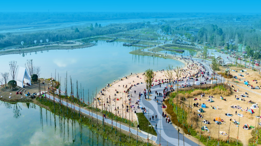 走进"两河一心"③ | 金马河的悄然之变:新场景,新业态,新消费 描绘