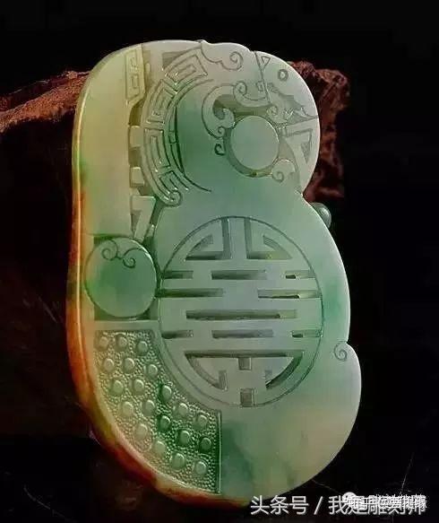 我是雕刻师仿古挂件第一人翡翠作品欣赏太牛了