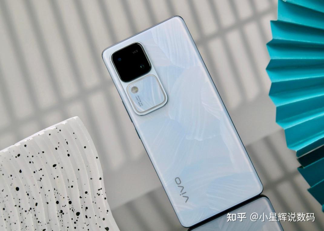 vivo S18、S18 Pro有啥区别？买哪个版本更加划算，看完就懂了