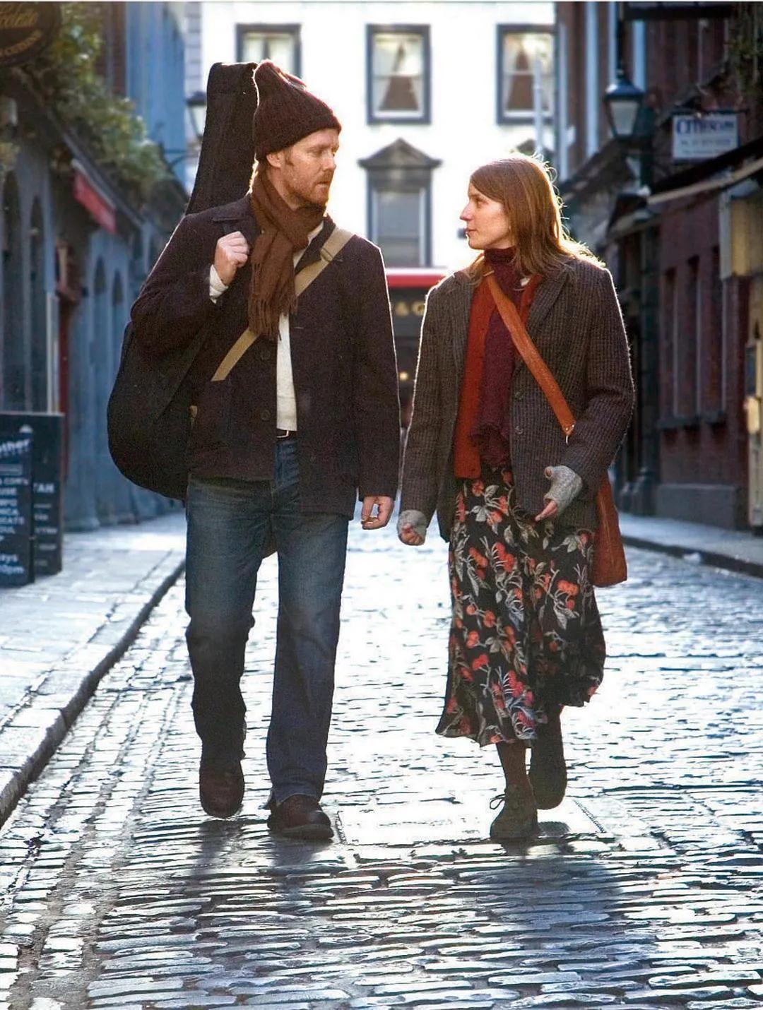 让我们见证了卖花姑娘与街头音乐家在都柏林因音乐而结缘的浪漫爱情