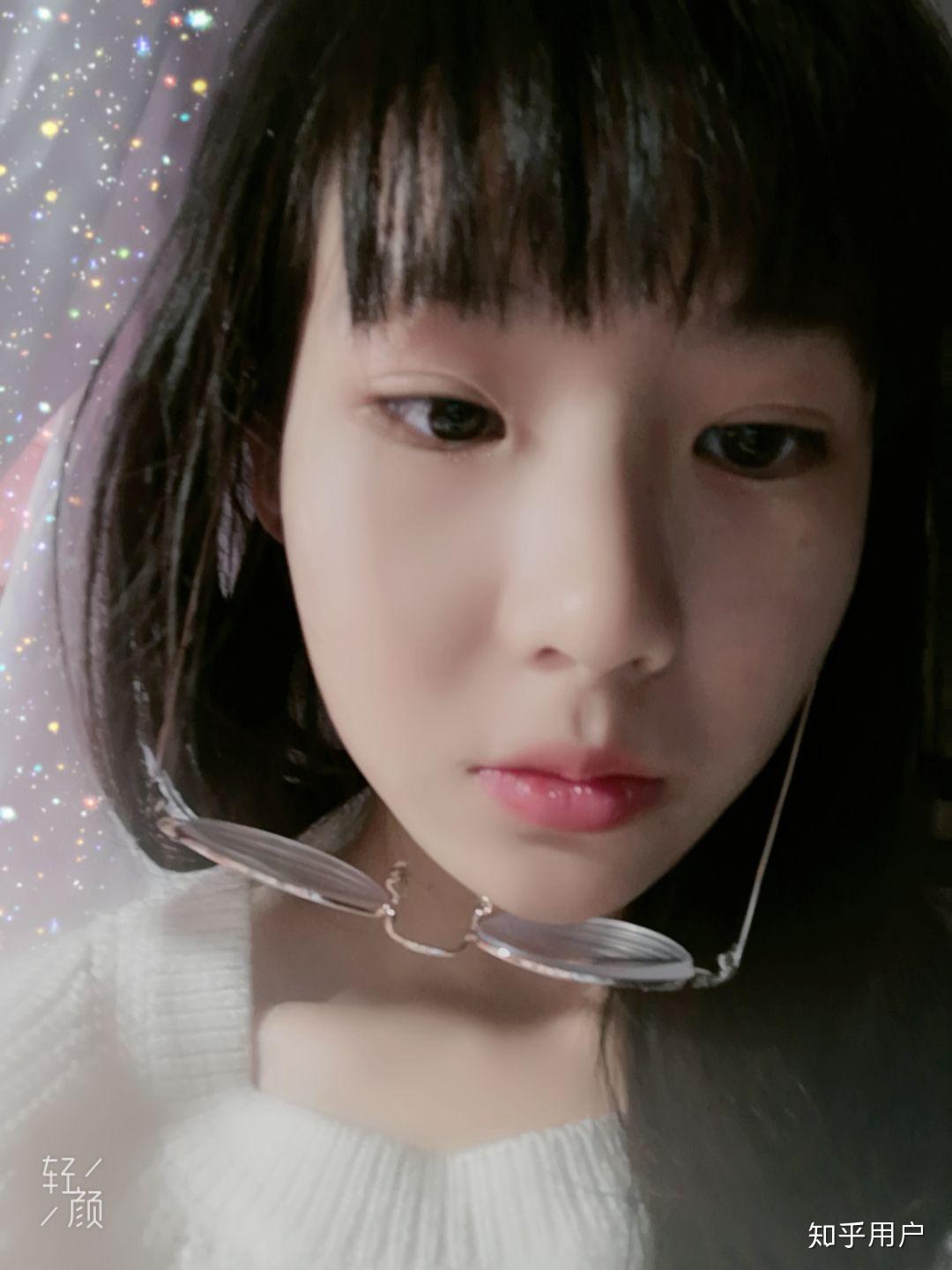 到二十多岁还有婴儿肥是什么体验?