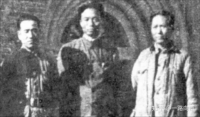 揭秘延安时期毛泽东林彪张国焘许世友之间的复杂内幕 - 知乎