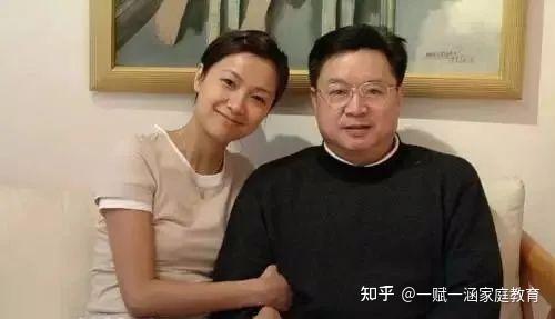 益阳家庭教育指导师|央视访谈:33岁女大学生啃老十年,父母的打击毁掉