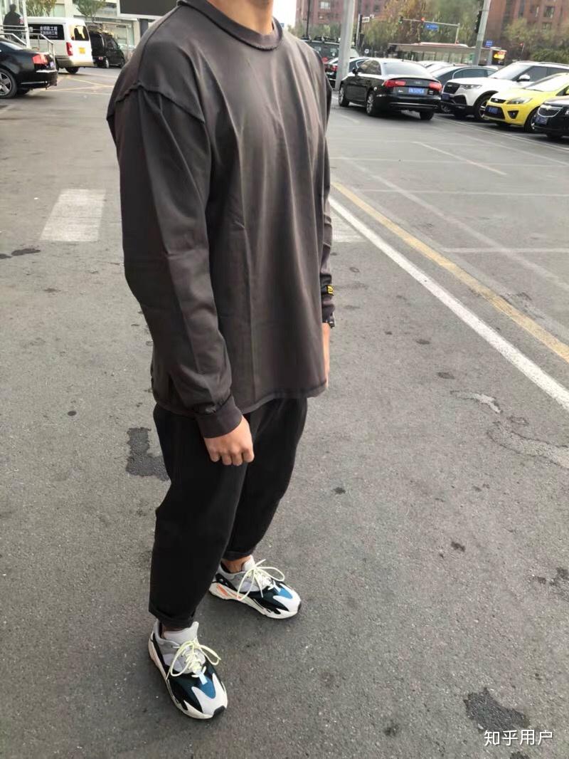 身高172体重136男生穿衣搭配