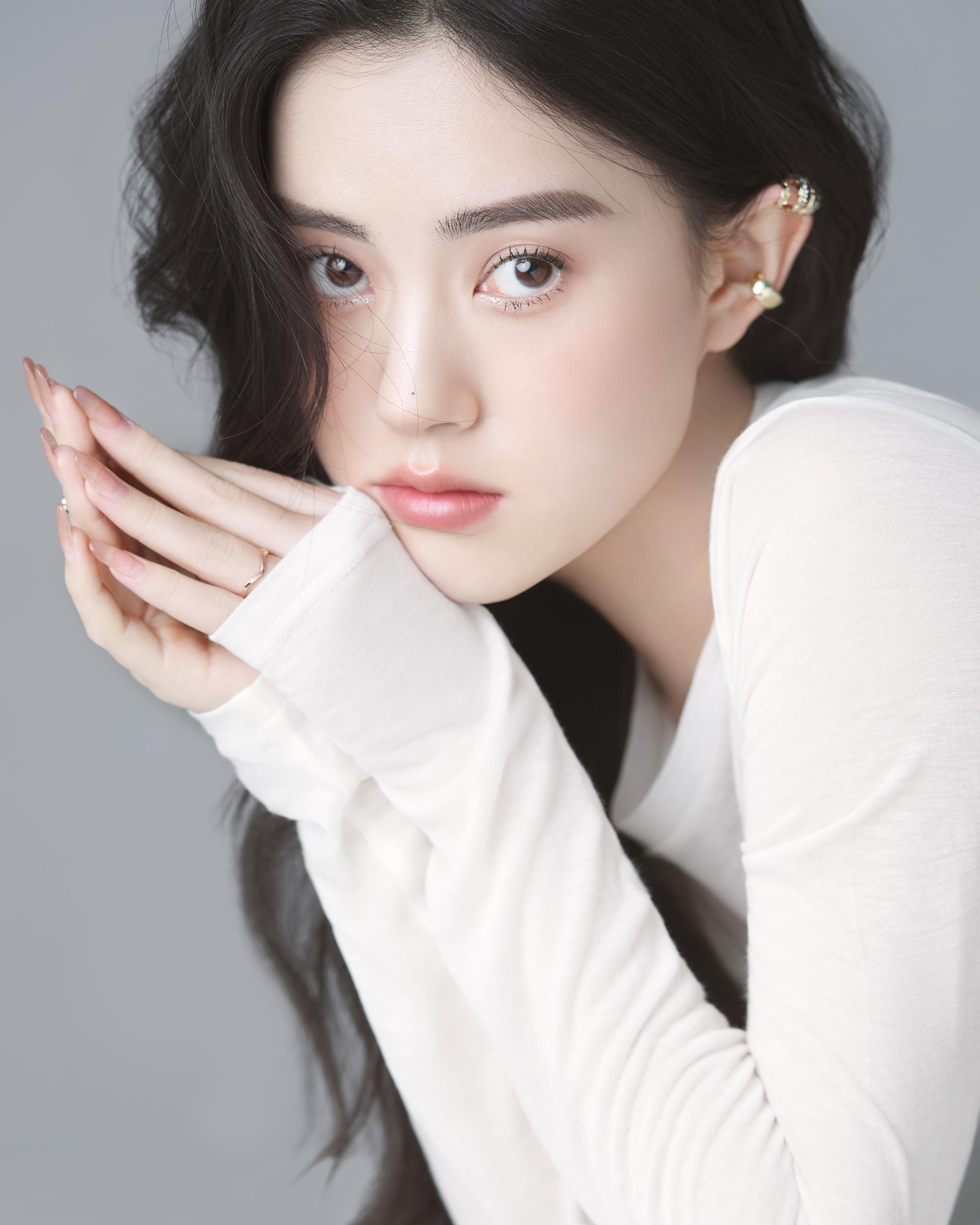 肖像写真丨解锁极简肖像美从不局限于年纪 - 知乎