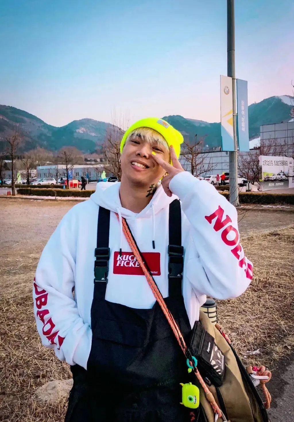 但有争议的音乐制作人少之又少,老道绝对是榜上前三位的长期霸占者