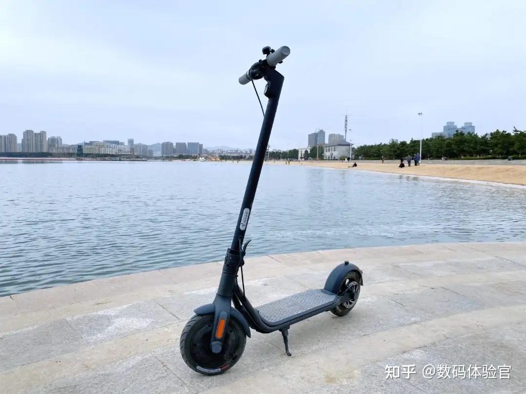 九号电动滑板车f25测评,让上班通勤变得便捷简单