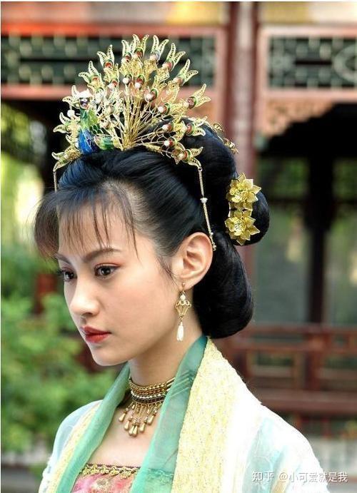 分明是蛇蝎美人却让人恨不起来,是杨雪饰演的江玉燕的魅力.