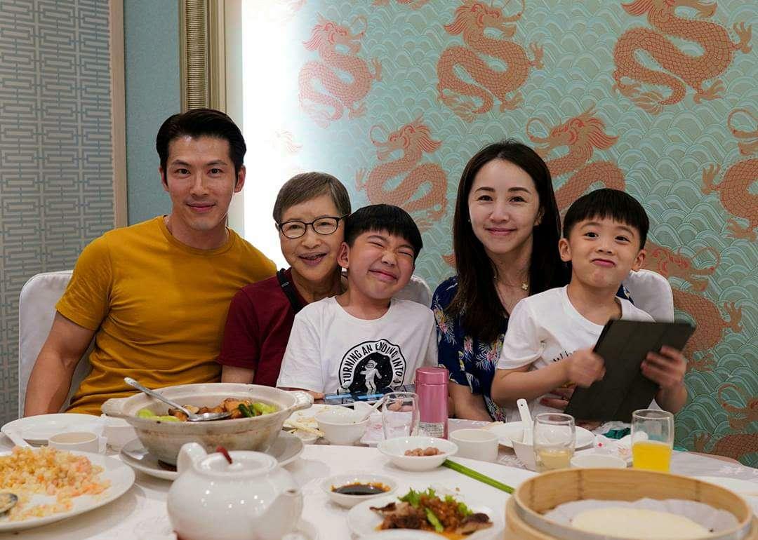 花钱买罪受黄少祺家人返台住防疫宾馆怒斥都快饿死了