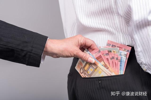 零钱通1万一天收益多少?和余额宝相比哪个更划算? - 知乎
