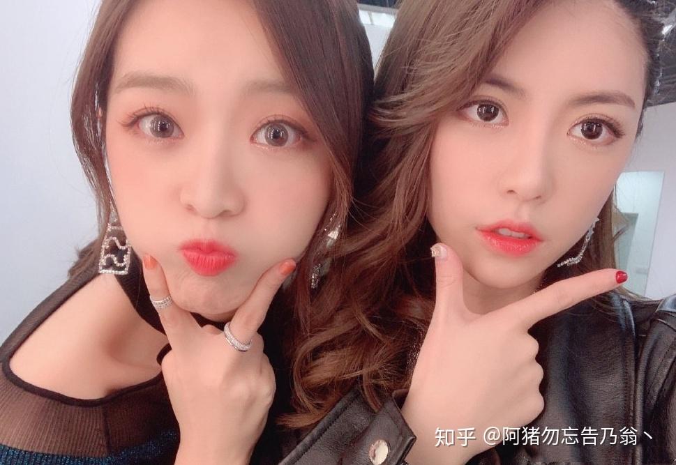 之后才终于有了领军人物,在这之前大司马,余小c等人气轮番成为主力军