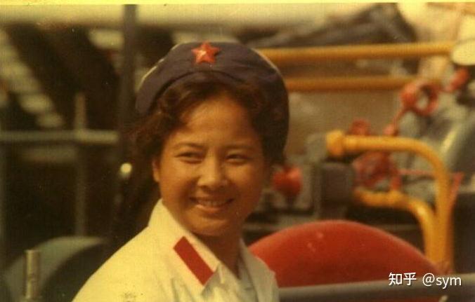 孟玮以寻找初恋为借口与苏振华离婚，毛泽东：让他放肆再找一个 - 知乎