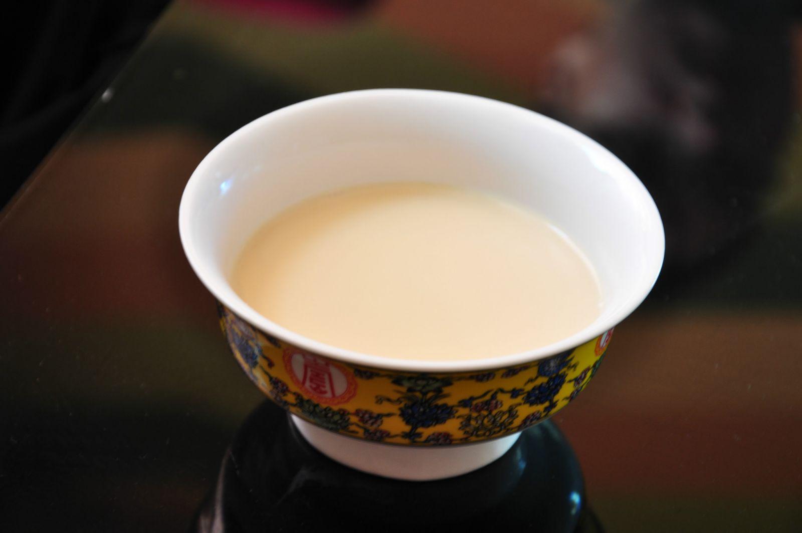 走进藏族人民源远流长的酥油茶文化