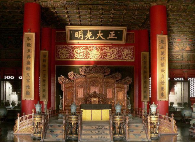 明清的皇帝寝宫有多奢华?跟欧洲王室寝宫相比如何? - 知乎