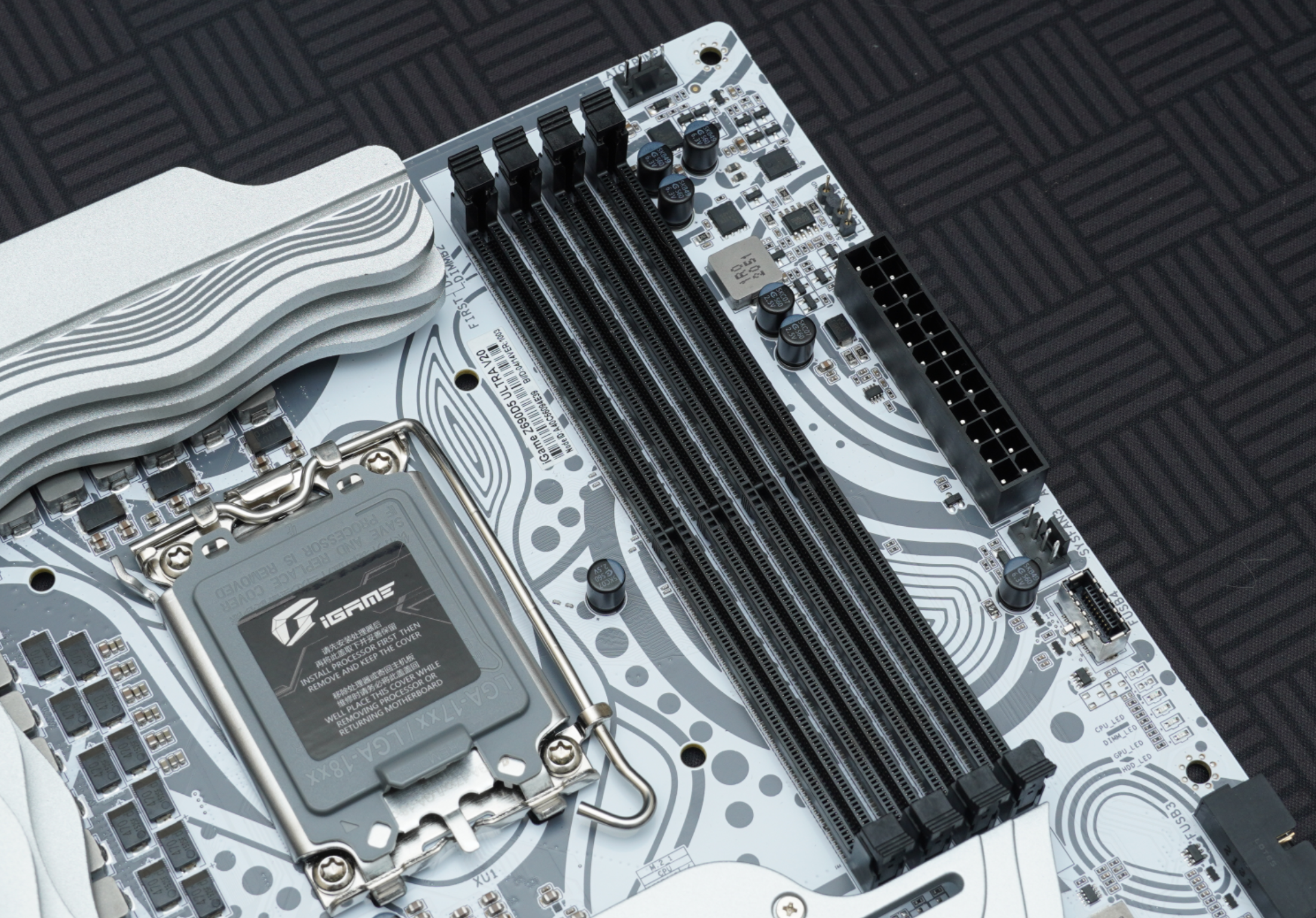 白色主题装机主板新选择七彩虹igamez690d5ultrav20装机分享