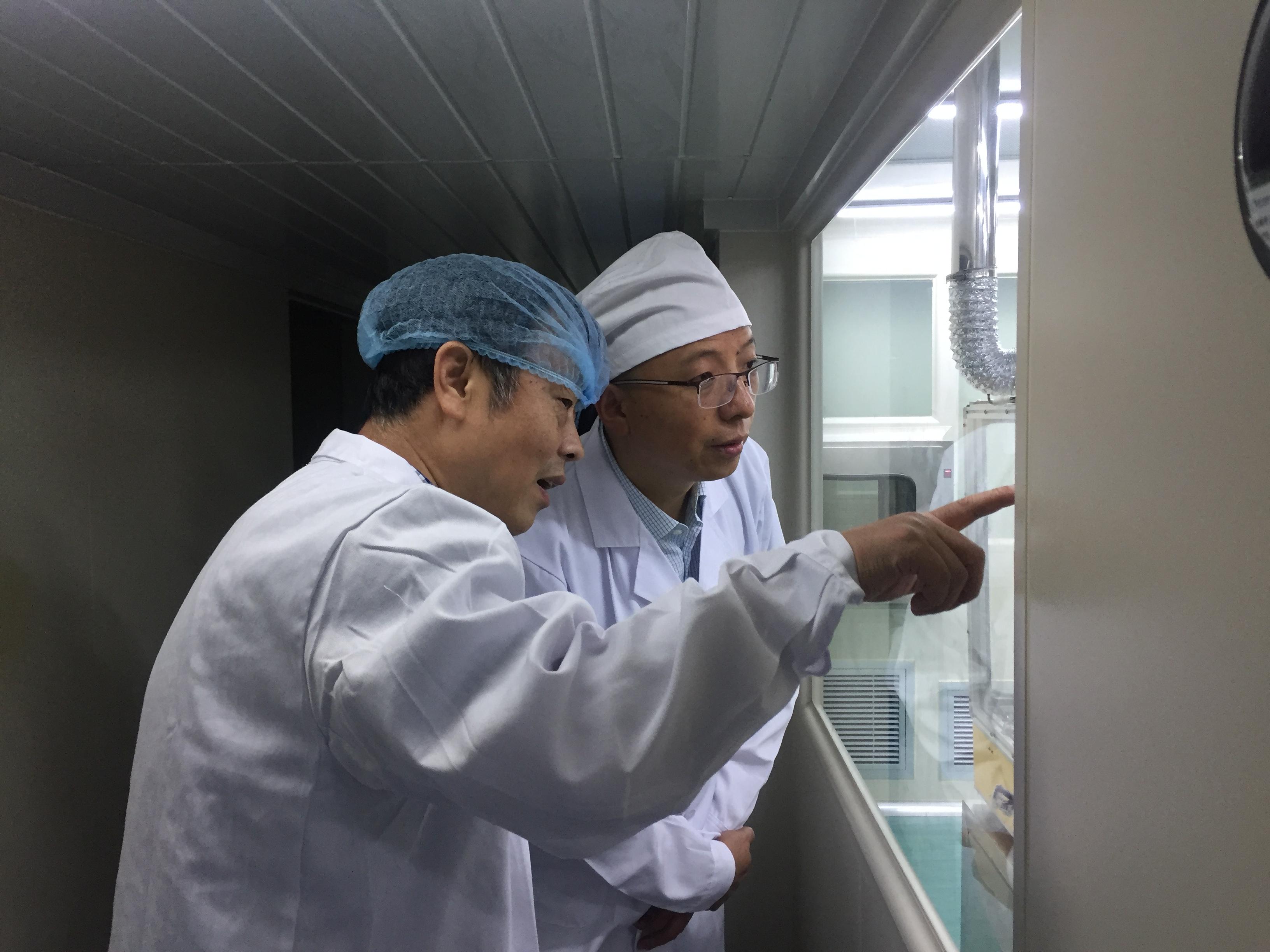 运动医学专家赵金忠教授研发可自体化人工韧带迫在眉睫