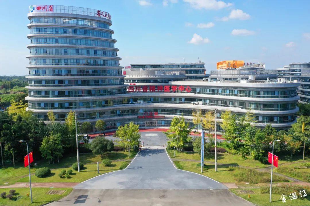 满足市民"吃住行游购娱"的生活需要,聚焦建设西成都消费中心的目标,以