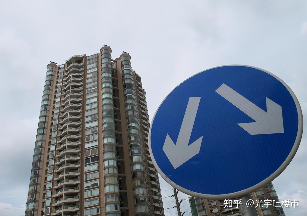 李嘉诚7折“亏本”卖房，有人一口气买走8套，楼市回暖信号？ - 知乎