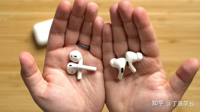 一,设计和安装差异airpods pro有3种尺寸可选,包括小号,中号和大号.