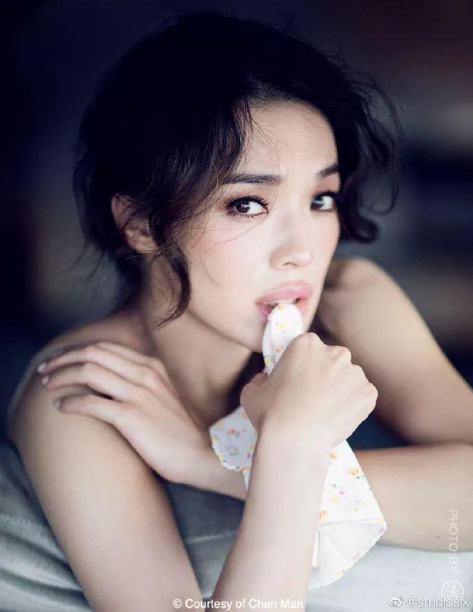 广告女王周冬雨70这组胡歌和霍建华的雪地大片据说是无数腐女的珍藏